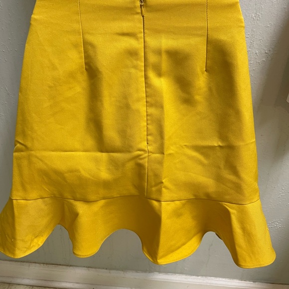 Yellow skirt. - Picture 6 of 6